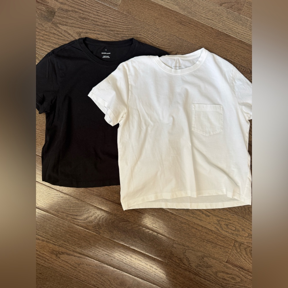 Everlane Tee Bundle White/Black The Box-Cut Tee in Essential Cotton Size Medium
